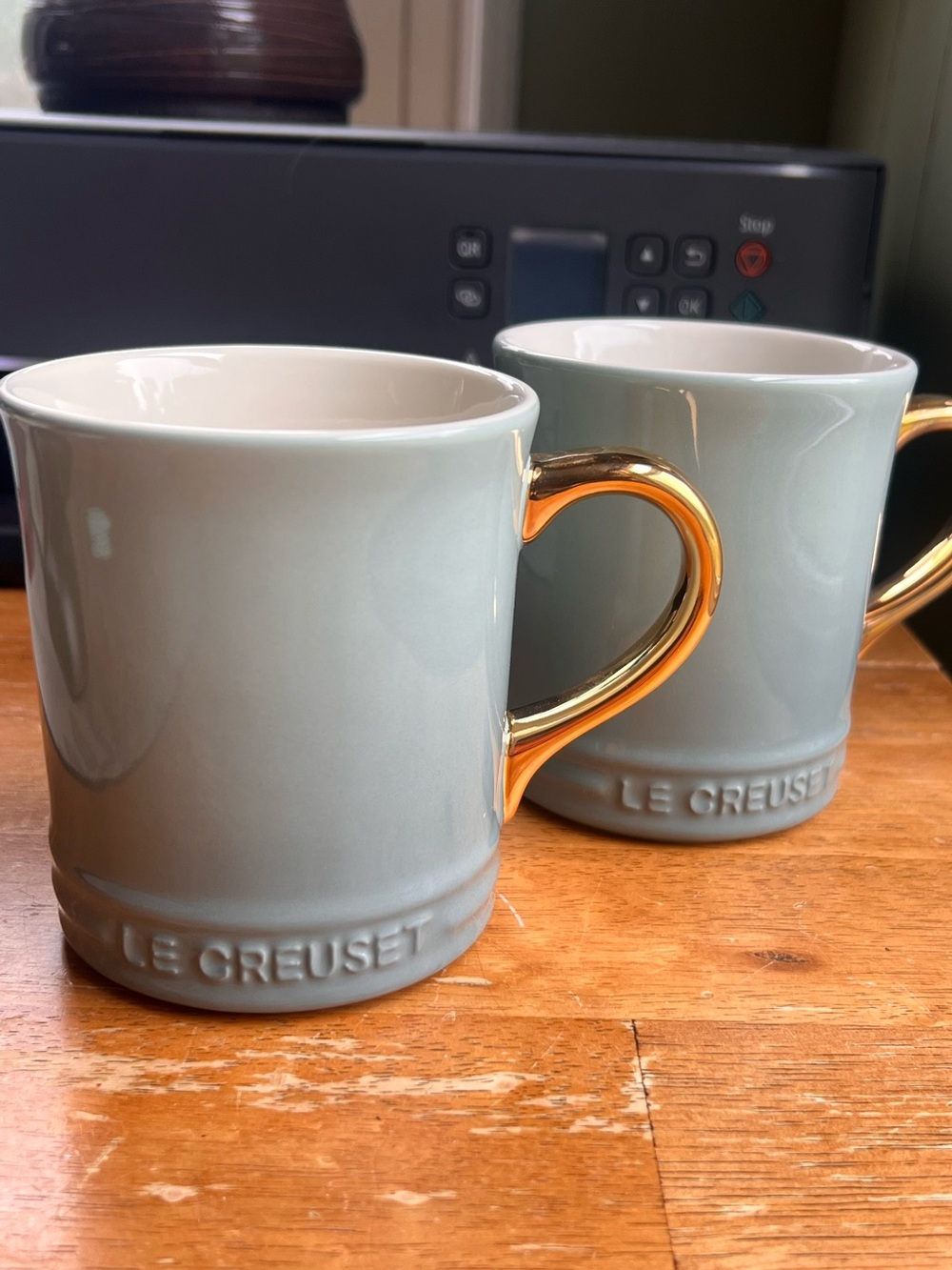 Le Creuset Sea Salt Vancouver Mug Set 2 Gold Handle Coffee Mugs Luxury Kitchen